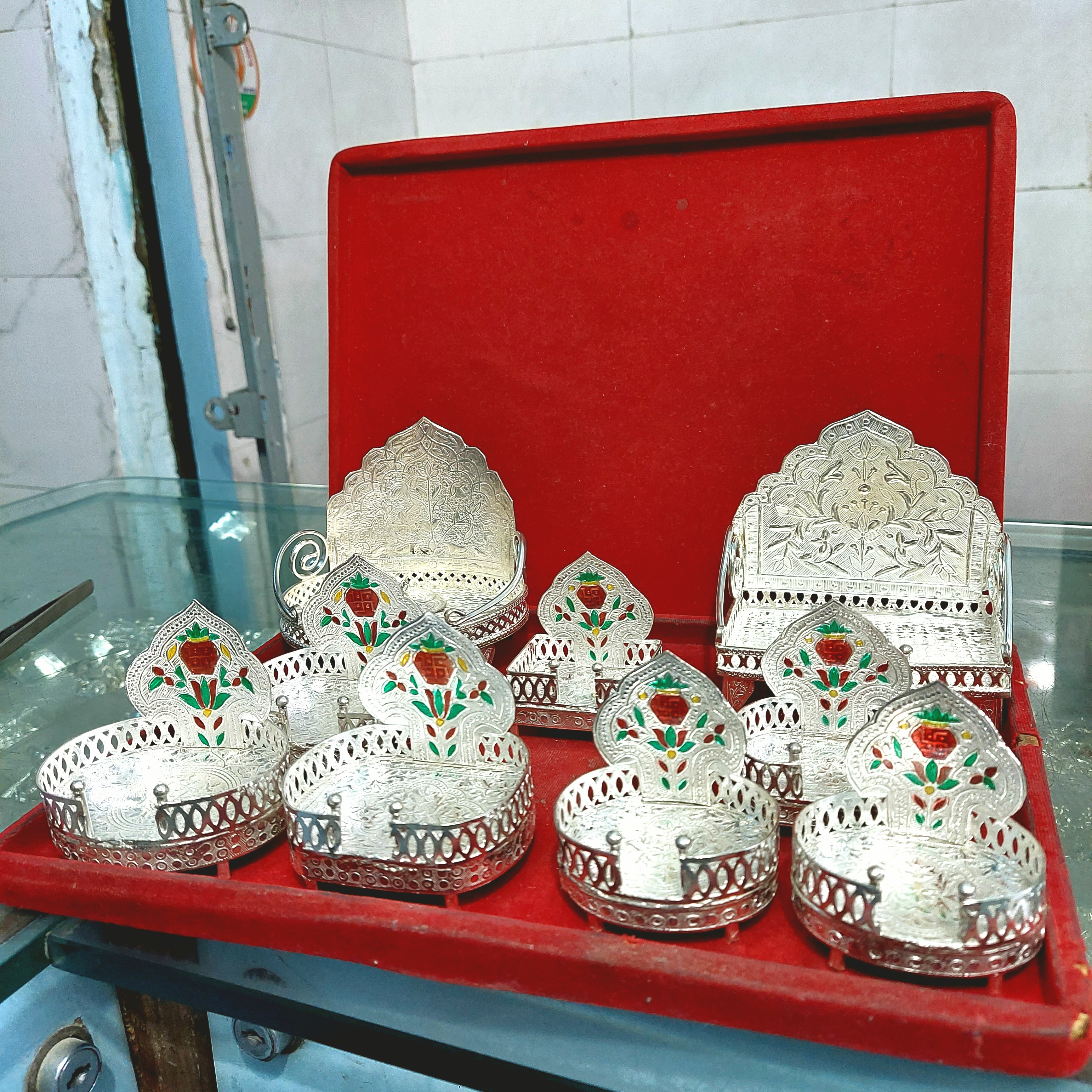 Laddu Gopal Sinhasan - 2